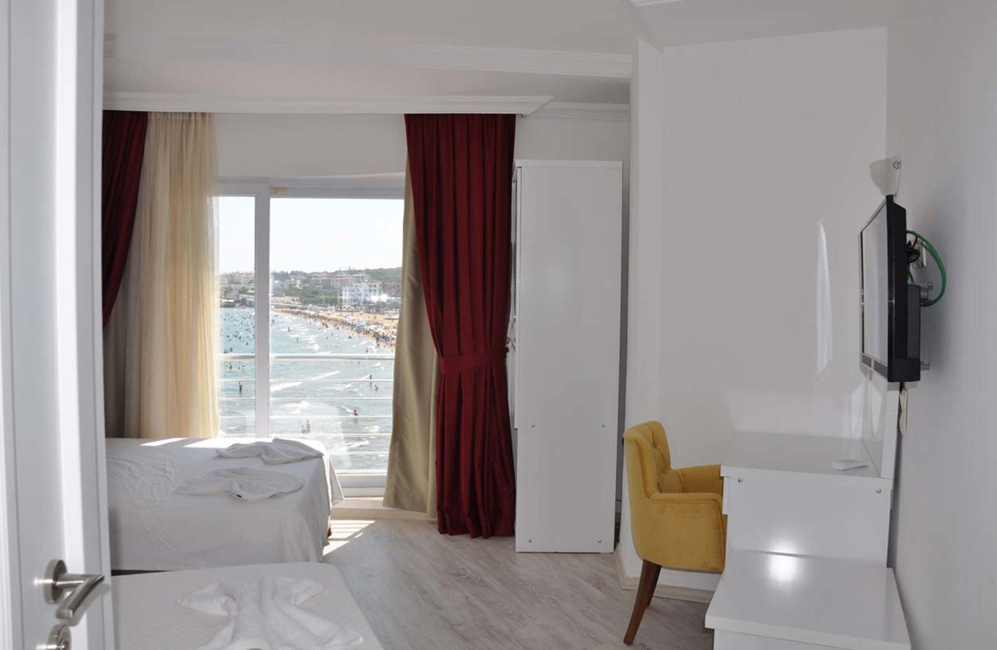Tepe Beach Hotel Kızkalesi Exterior foto